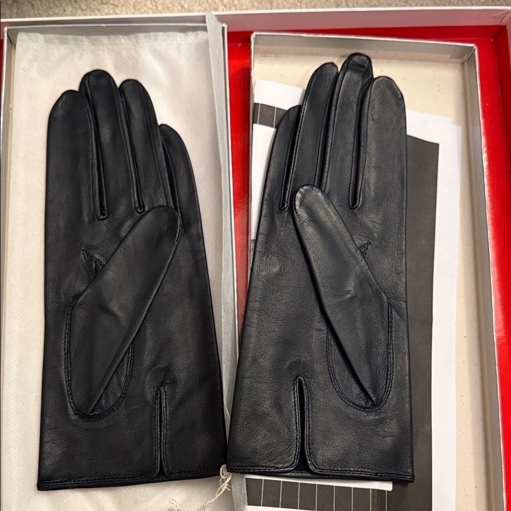 Gloves Black Dior Leather Gloves E09 with COA - Picture 2 of 4